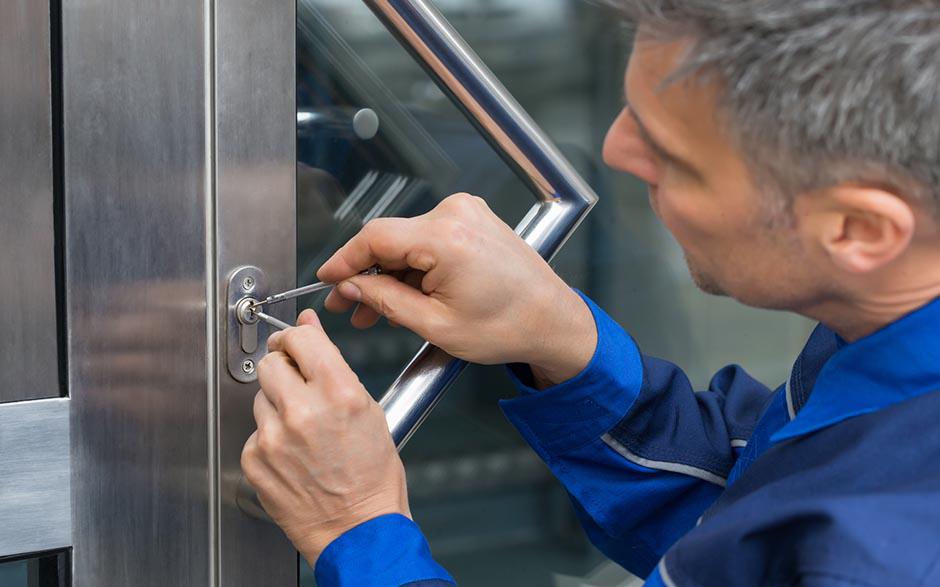 serrurier prix changement serrure Paris 10